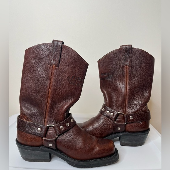 Brown Leather Heeled Boots - Picture 10 of 11